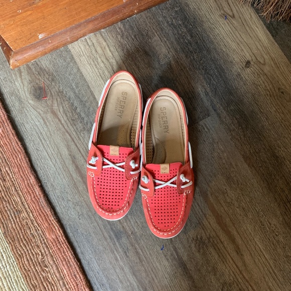 Sperry‎ coil ivy perforated boat shoe in wild rose . Worn 20 minutes inside - Picture 1 of 6